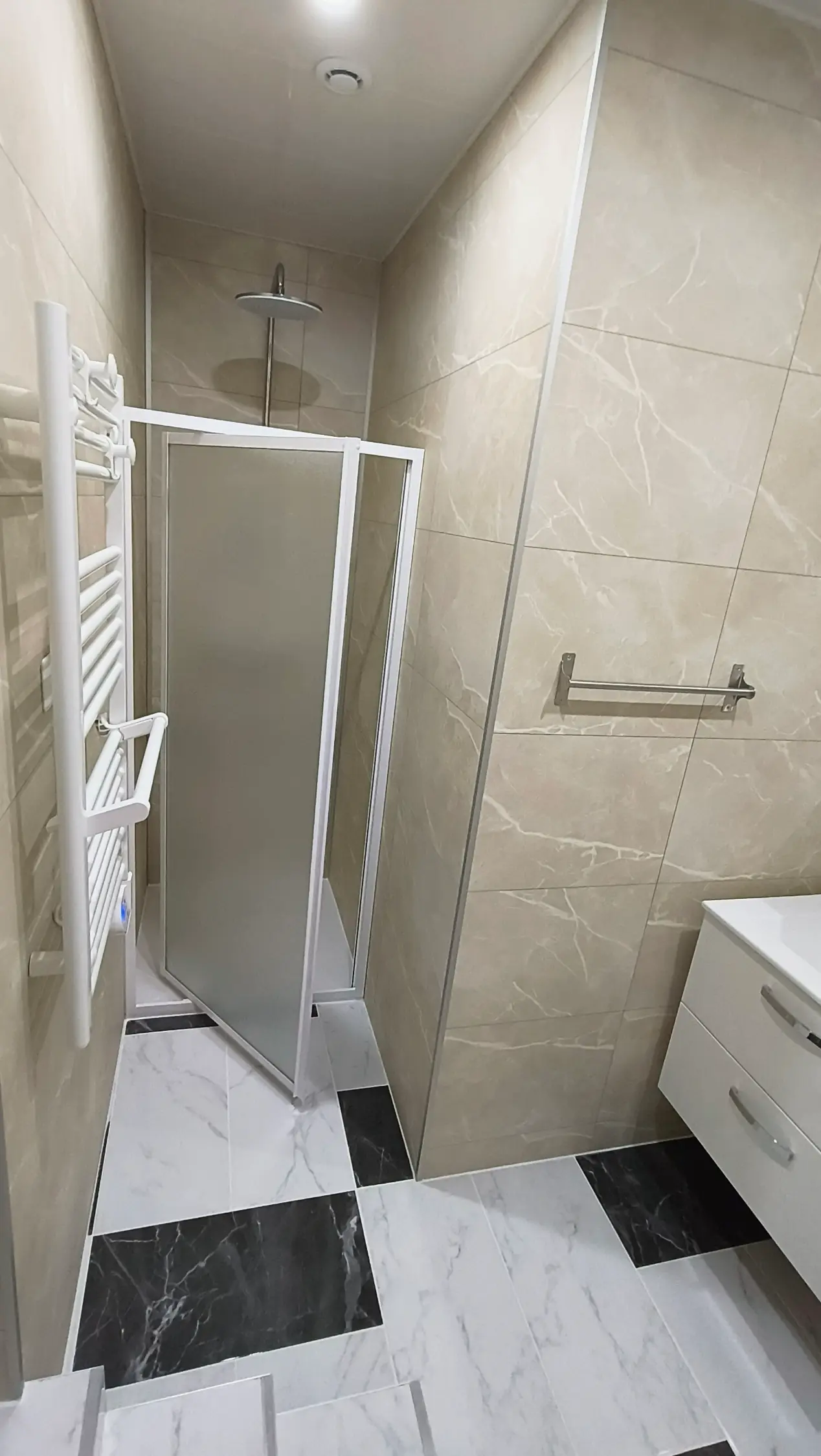 Deuxième salle de bain